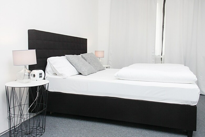 Lux Hotel