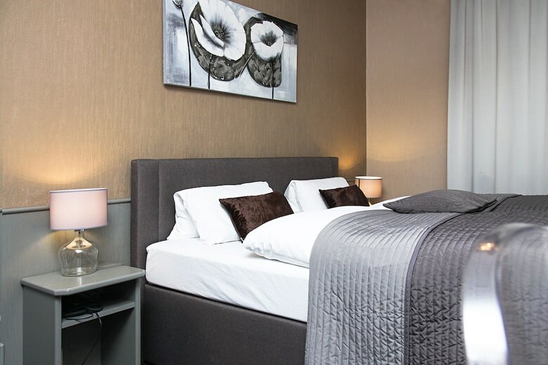 Lux Hotel