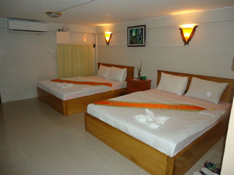 Hotel White River II Hostel