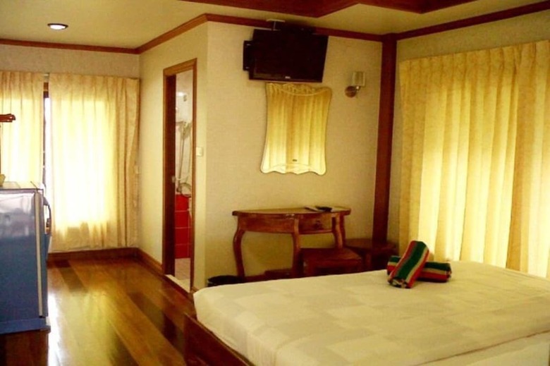 Hotel Sri Phairin Resort