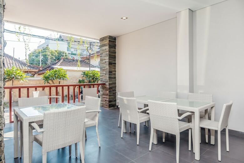 Hotel Zen Rooms Legian Troppozone