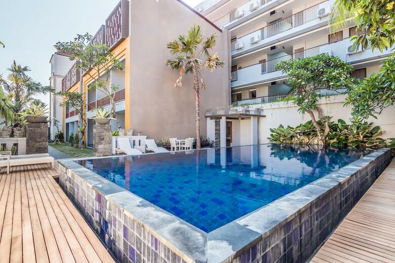 Hotel Zen Rooms Legian Troppozone