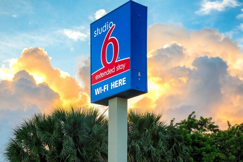 Motel Studio 6 West Palm Beach