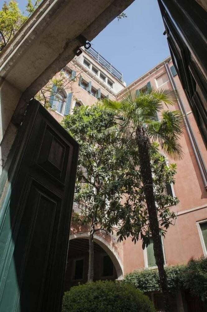 Bed & Breakfast Residenza Ca' Dorin