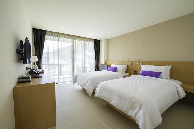 Hotel The Lunar Patong