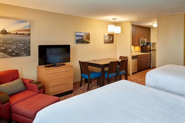 Hotel Towneplace Suites By Marriott Detroit Troy