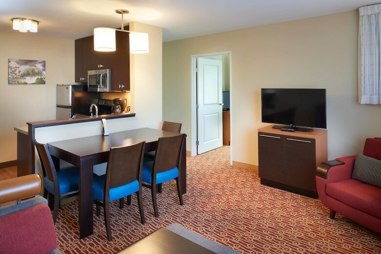 Hotel Towneplace Suites By Marriott Detroit Troy