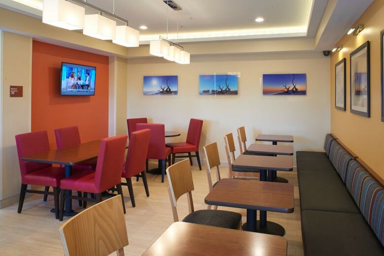 Hotel Towneplace Suites By Marriott Detroit Troy