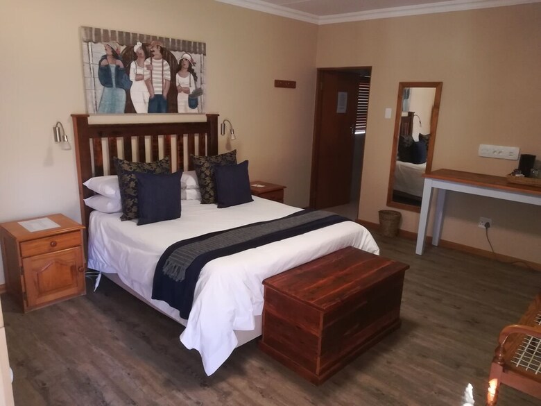 Hotel Travalia Guest Farm