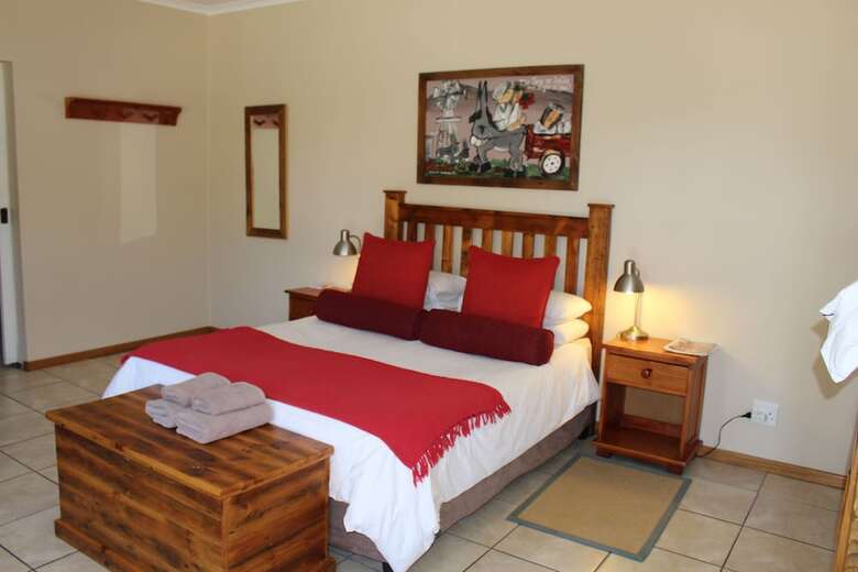Hotel Travalia Guest Farm