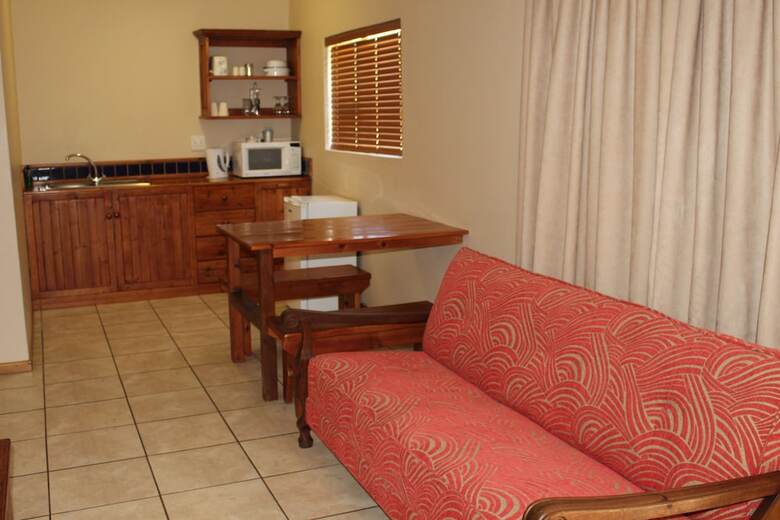 Hotel Travalia Guest Farm