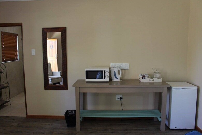 Hotel Travalia Guest Farm
