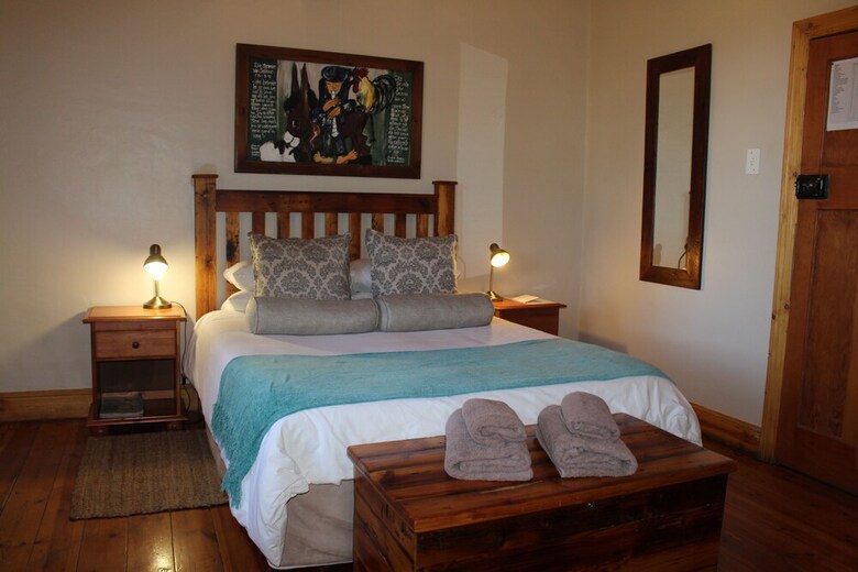 Hotel Travalia Guest Farm