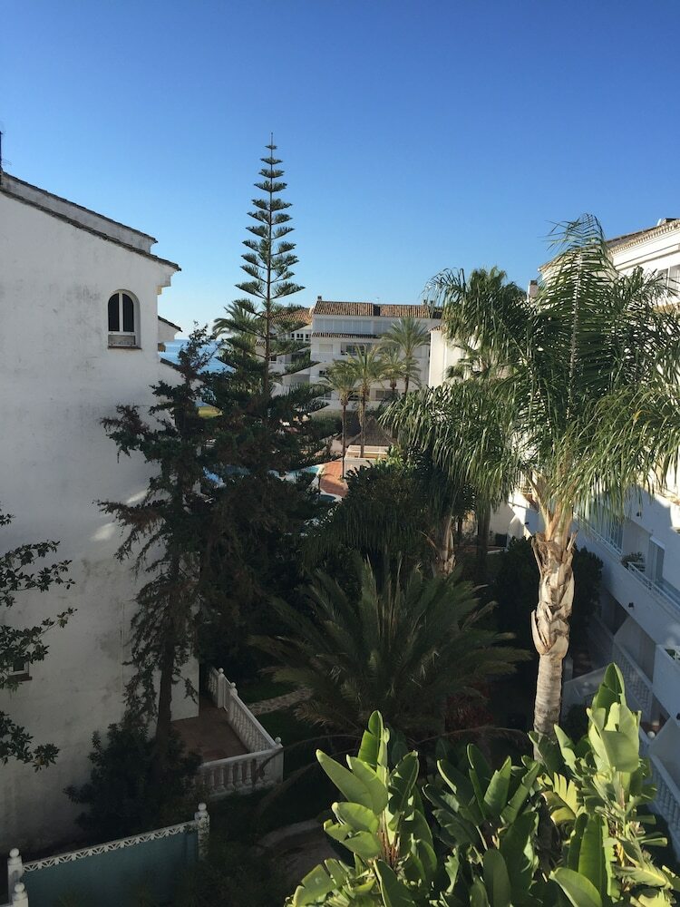 Aparthotel Playa Real
