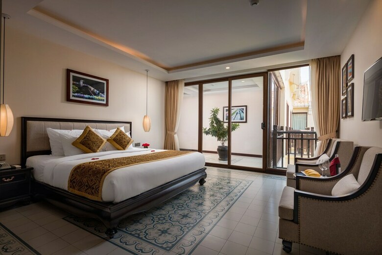 Silk Luxury Hotel & Spa By Embrace