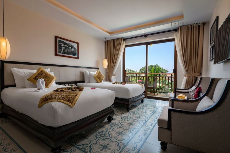 Silk Luxury Hotel & Spa By Embrace