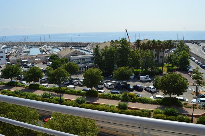 Hotel H�tel Port Toga