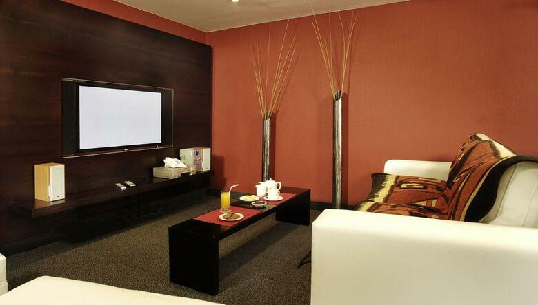Hotel Mil 810