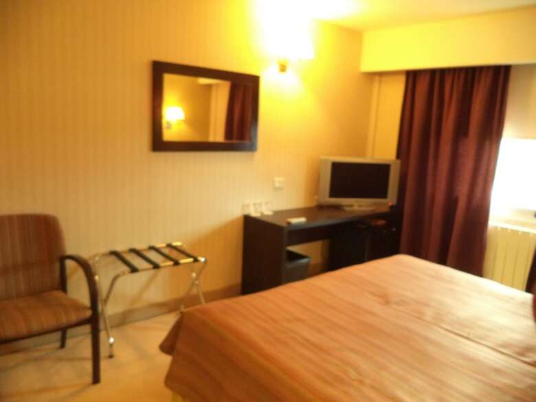 Hotel Mil 810