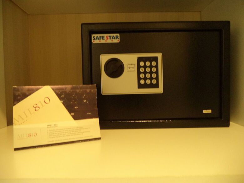 Hotel Mil 810