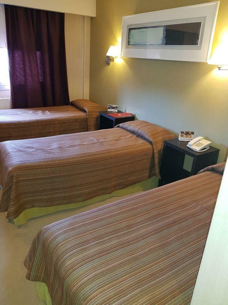 Hotel Mil 810