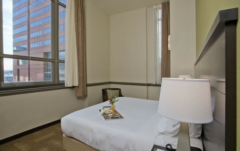 Hotel Staybridge Suites Baltimore - Inner Harbor