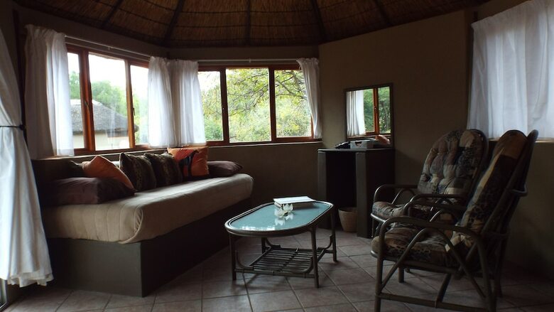 Baluleni Safari Lodge
