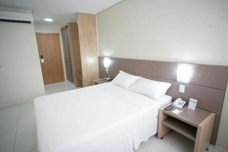 Stop Way Hotel
