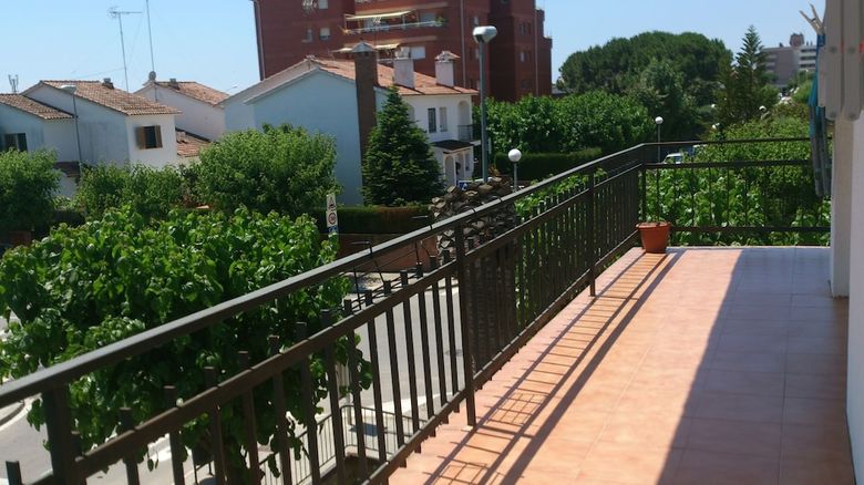Apartamentos Cabrera De Mar