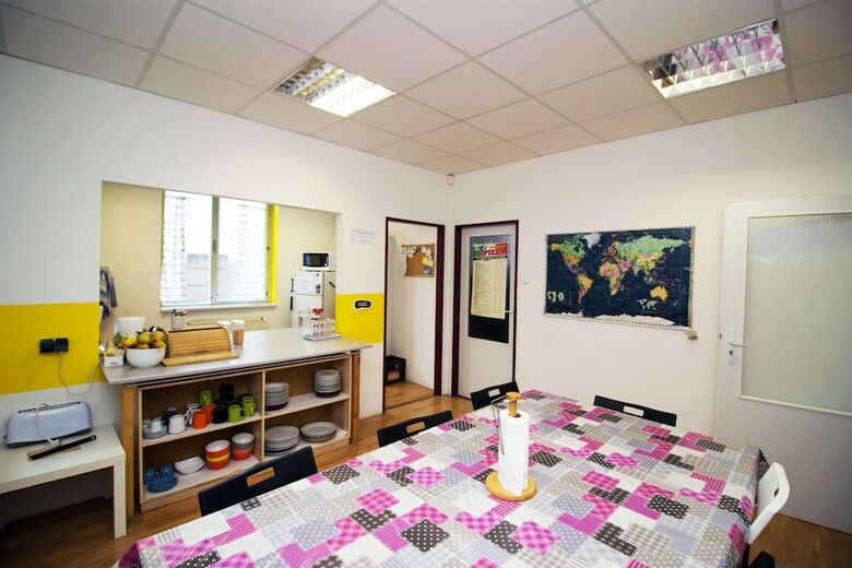 Hostal Nitra Glycerin Hostel