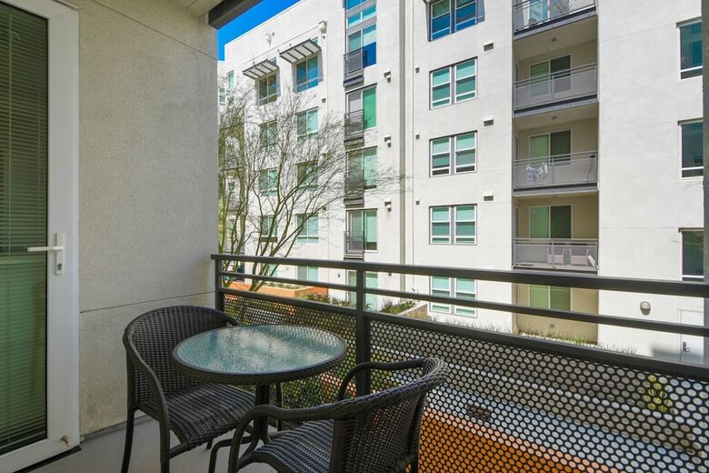 Aparthotel Global Luxury Suites At Wilshire