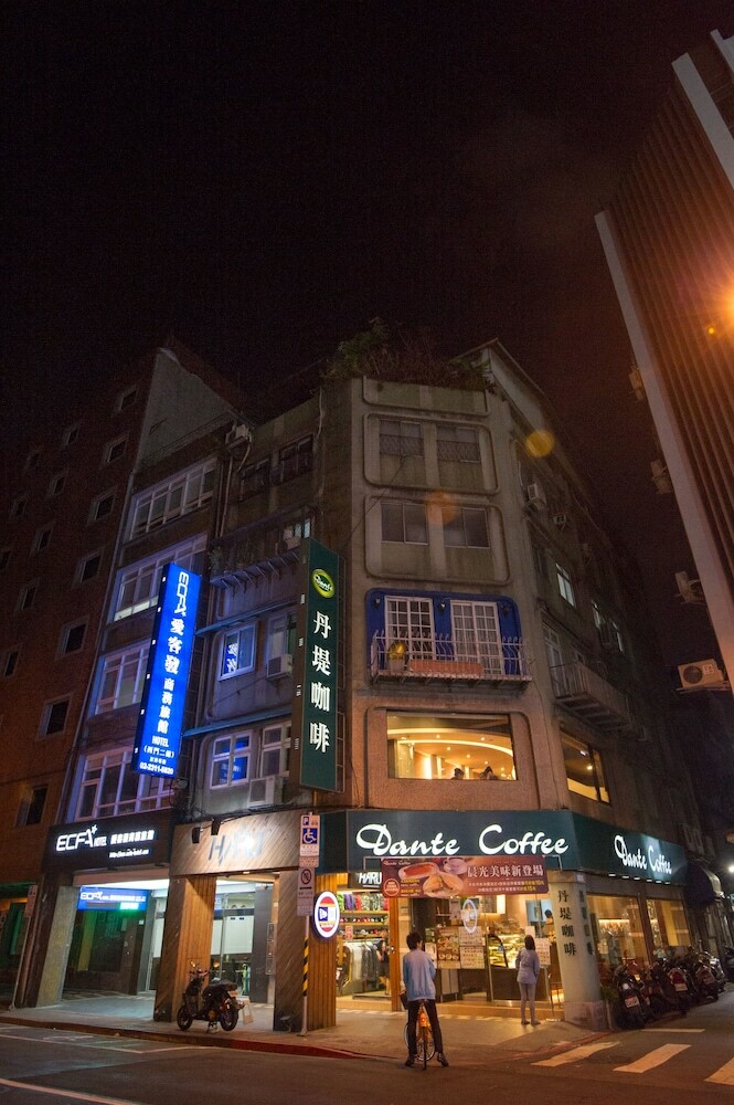 Ecfa Hotel-ximen Red House Branch