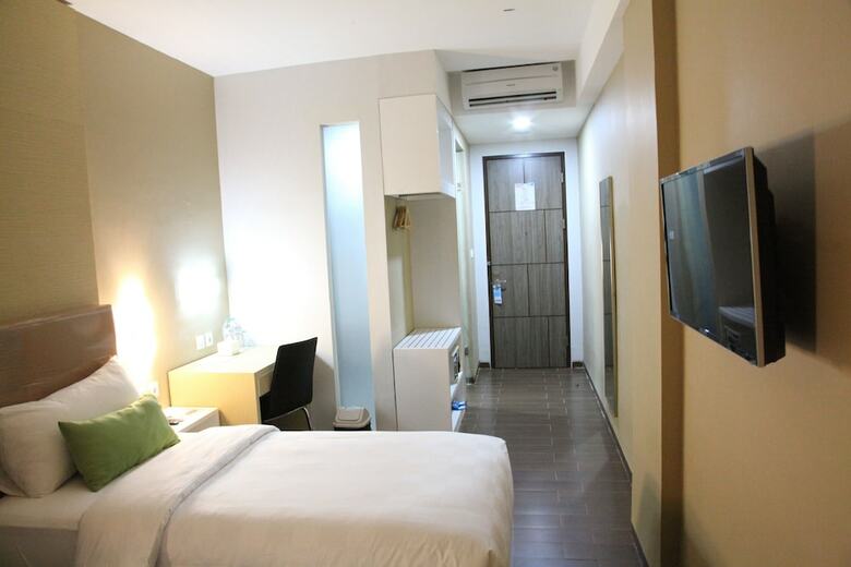 Hotel 88 Tendean Jakarta