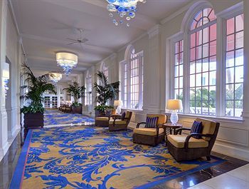 Hotel Don Cesar Beach Resort