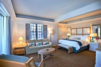 Hotel Don Cesar Beach Resort