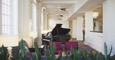 Hotel Don Cesar Beach Resort