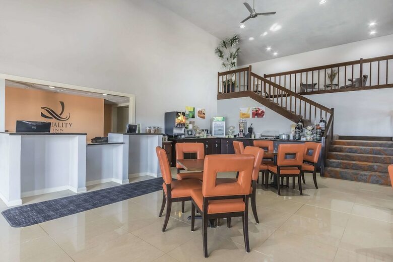 Hotel Quality Inn & Suites Stuttgart North