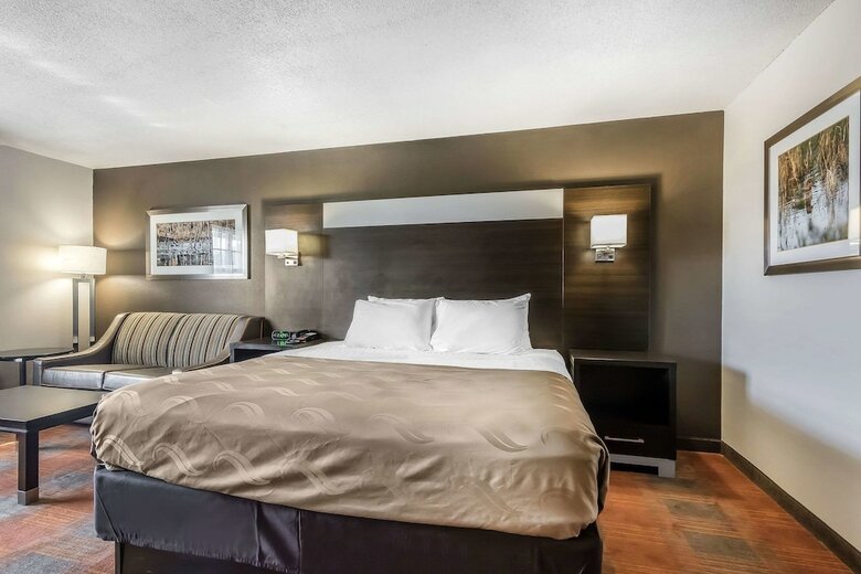 Hotel Quality Inn & Suites Stuttgart North