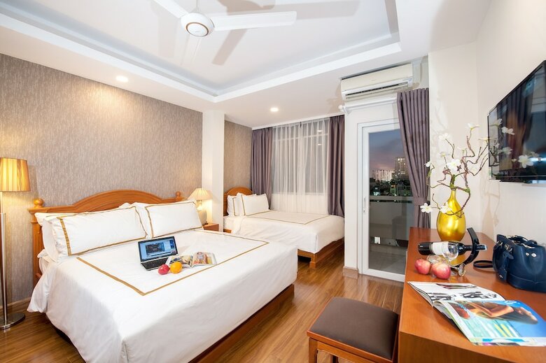 Dragon Palace 3 Hotel