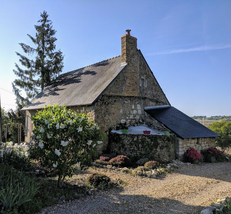Gite La Source De Marz�e Cottage