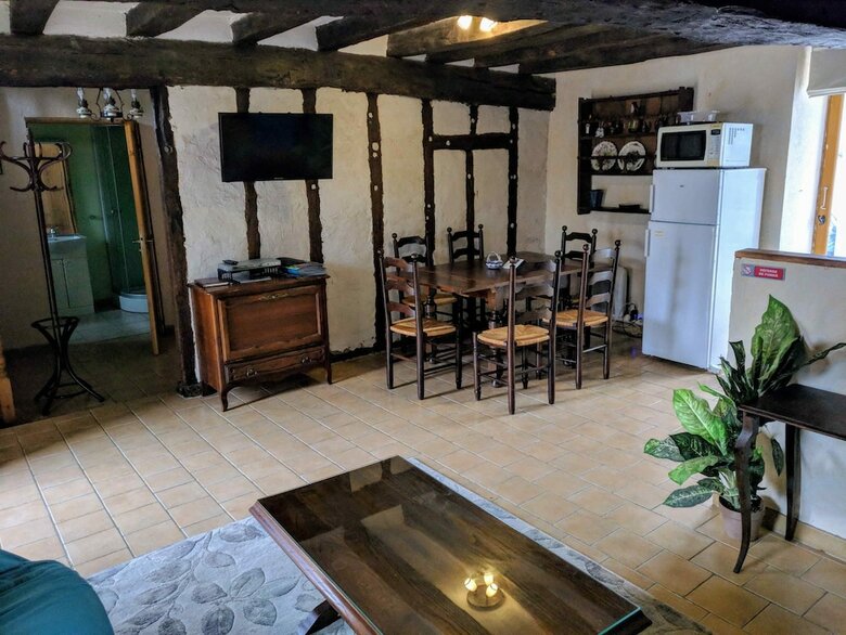 Gite La Source De Marz�e Cottage
