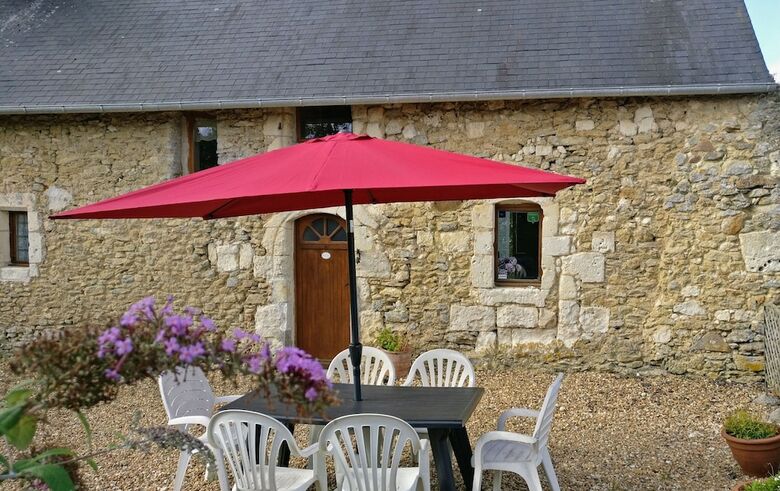 Gite La Source De Marz�e Cottage
