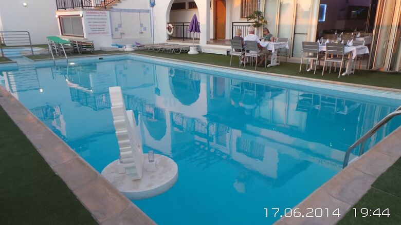 Aparthotel Neptune Hotel Apartments
