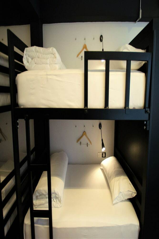 Hostal Strips The Poshtel