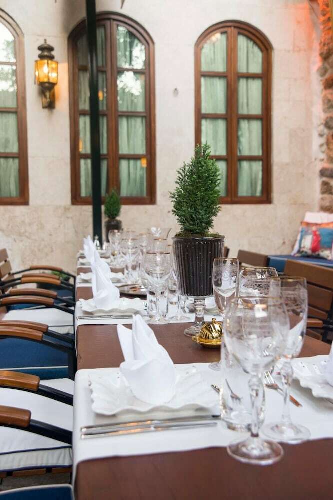 Mahallem Hotel