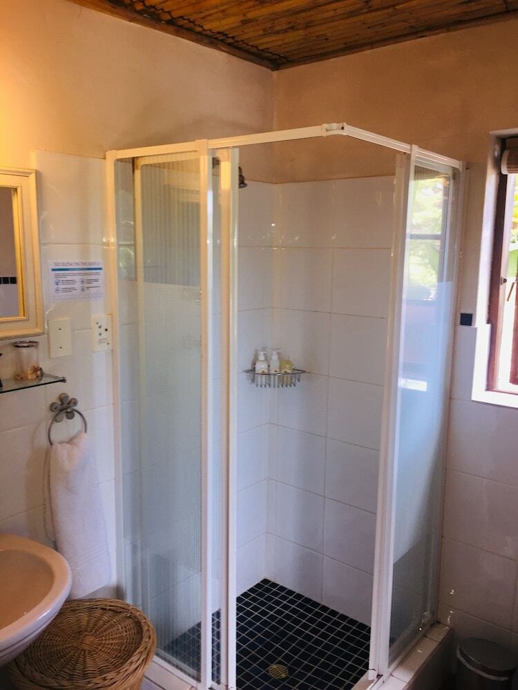 Hotel Wild Rose Country Lodge