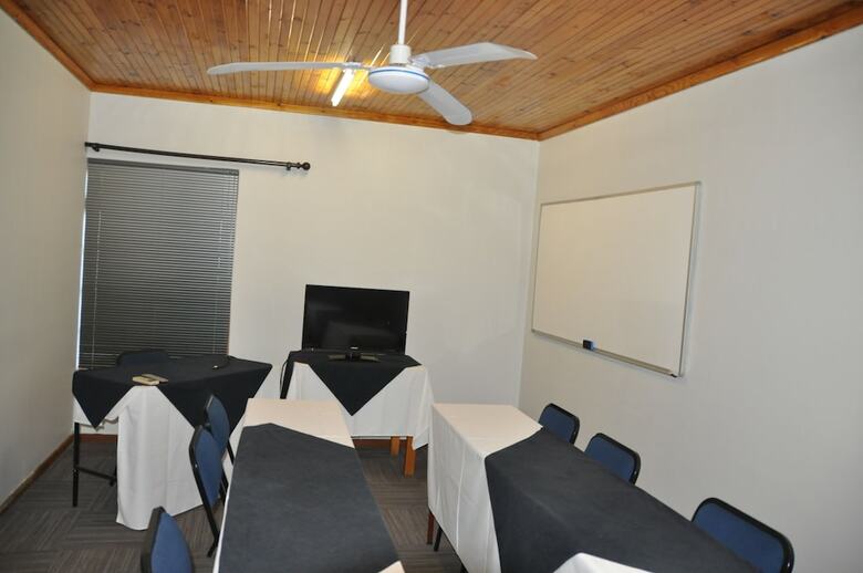 Hotel Inkosi Eco Lodge