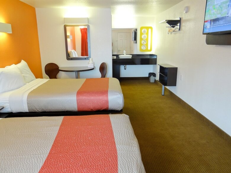 Motel 6 Erie Pa
