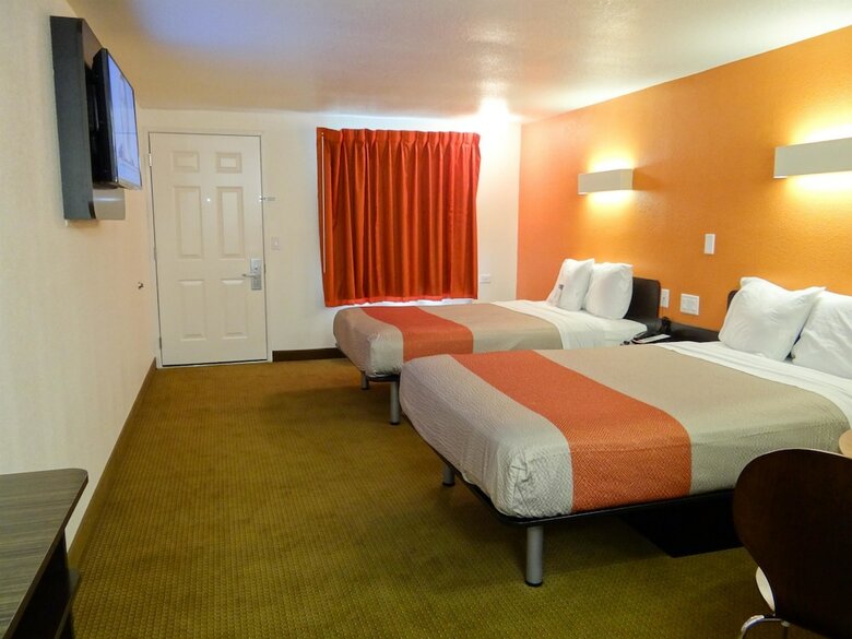 Motel 6 Erie Pa