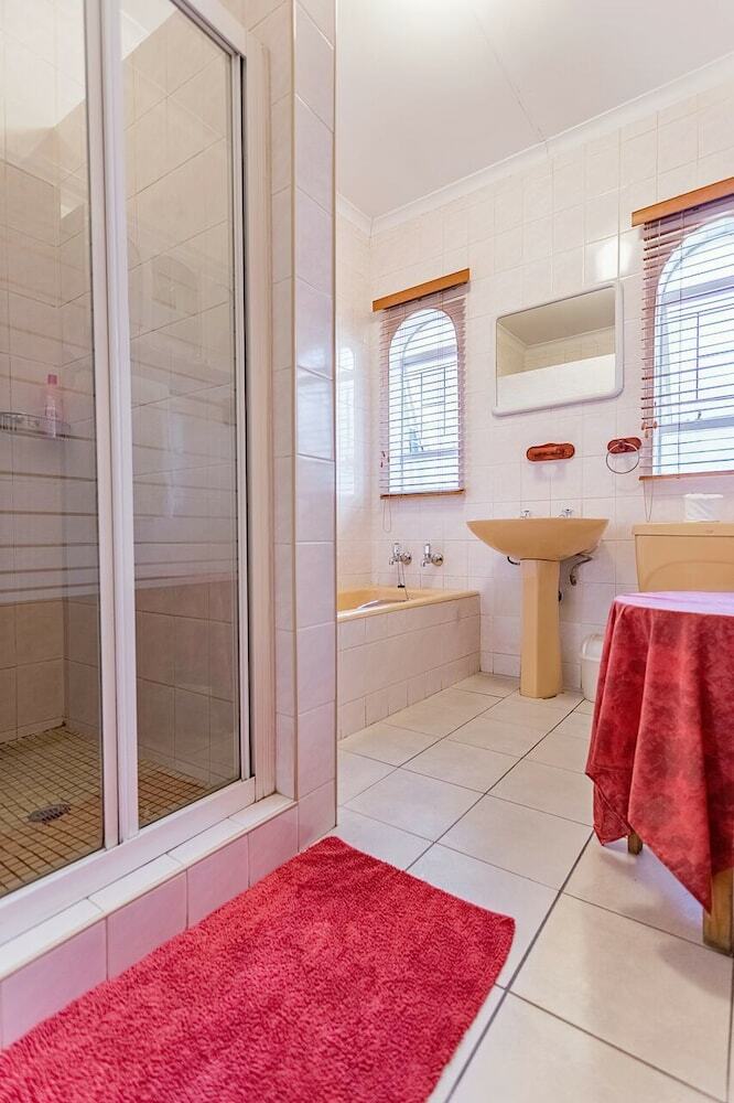 Hotel Bay Tree Guest House